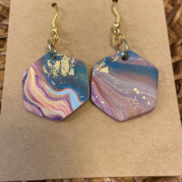 Beautiful octagon shape polymer clay handmade earrings - Picture 3 of 4